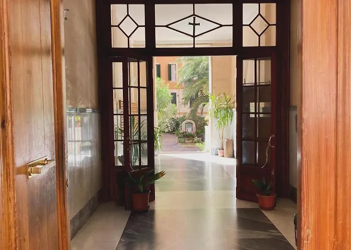 Apartment Ave