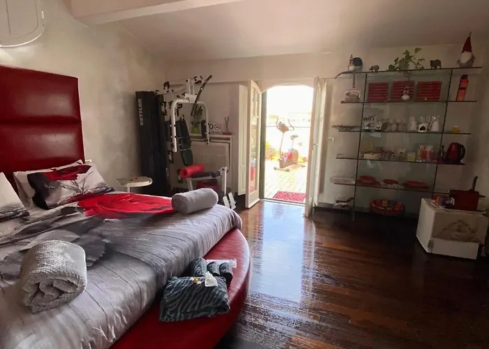 Ave Apartment Rom